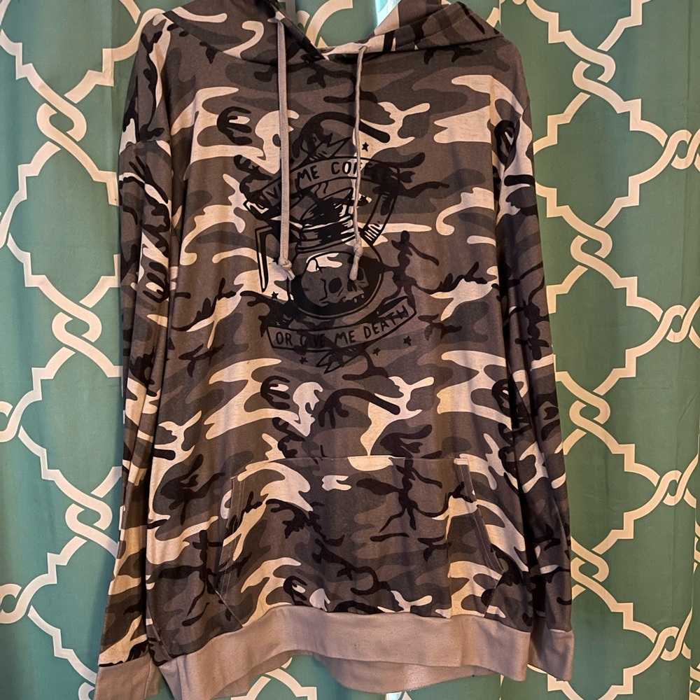 Camo hoodie, like new, XXL